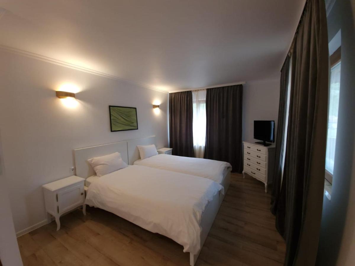 Guesthouse Magic Băile Herculane Extérieur photo