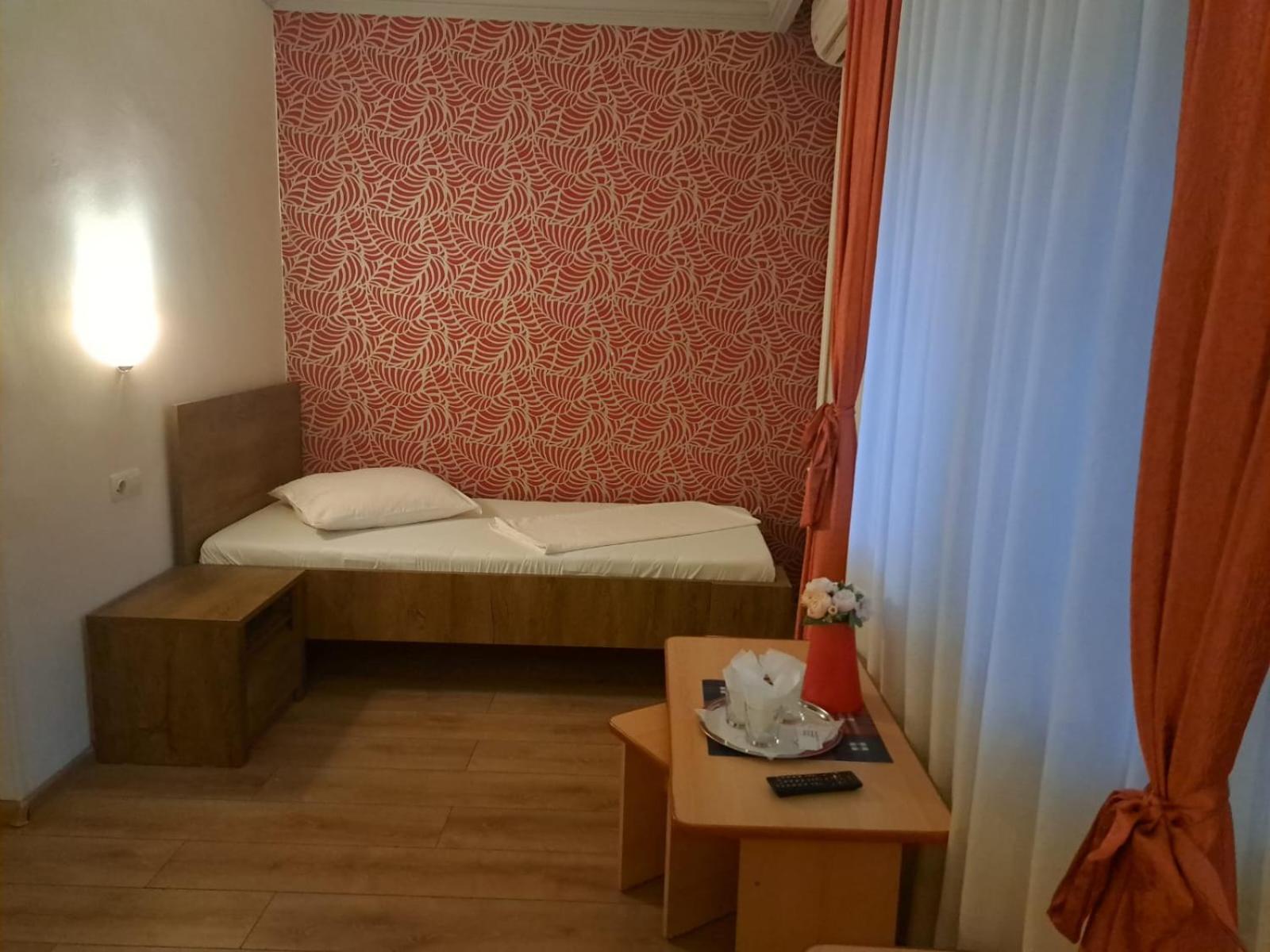Guesthouse Magic Băile Herculane Extérieur photo