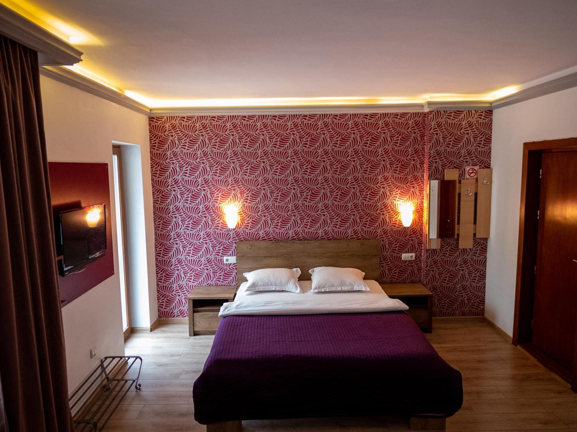 Guesthouse Magic Băile Herculane Extérieur photo