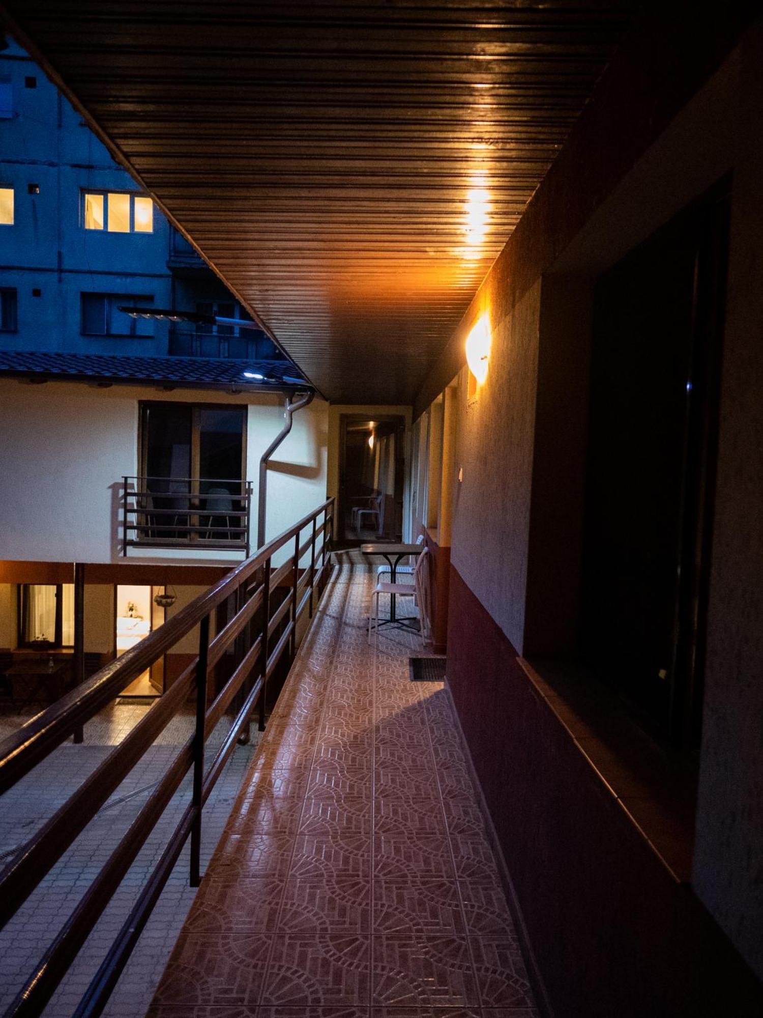 Guesthouse Magic Băile Herculane Extérieur photo
