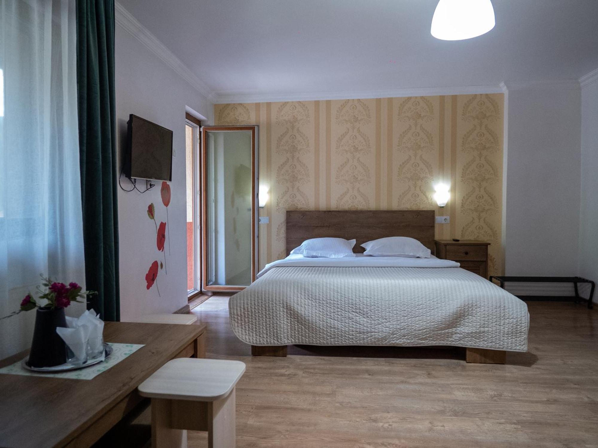 Guesthouse Magic Băile Herculane Extérieur photo