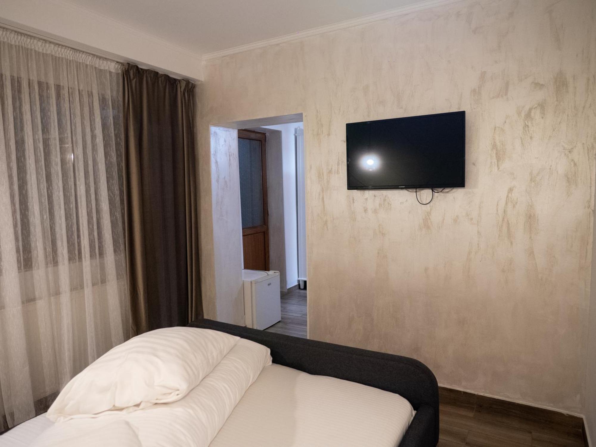 Guesthouse Magic Băile Herculane Extérieur photo