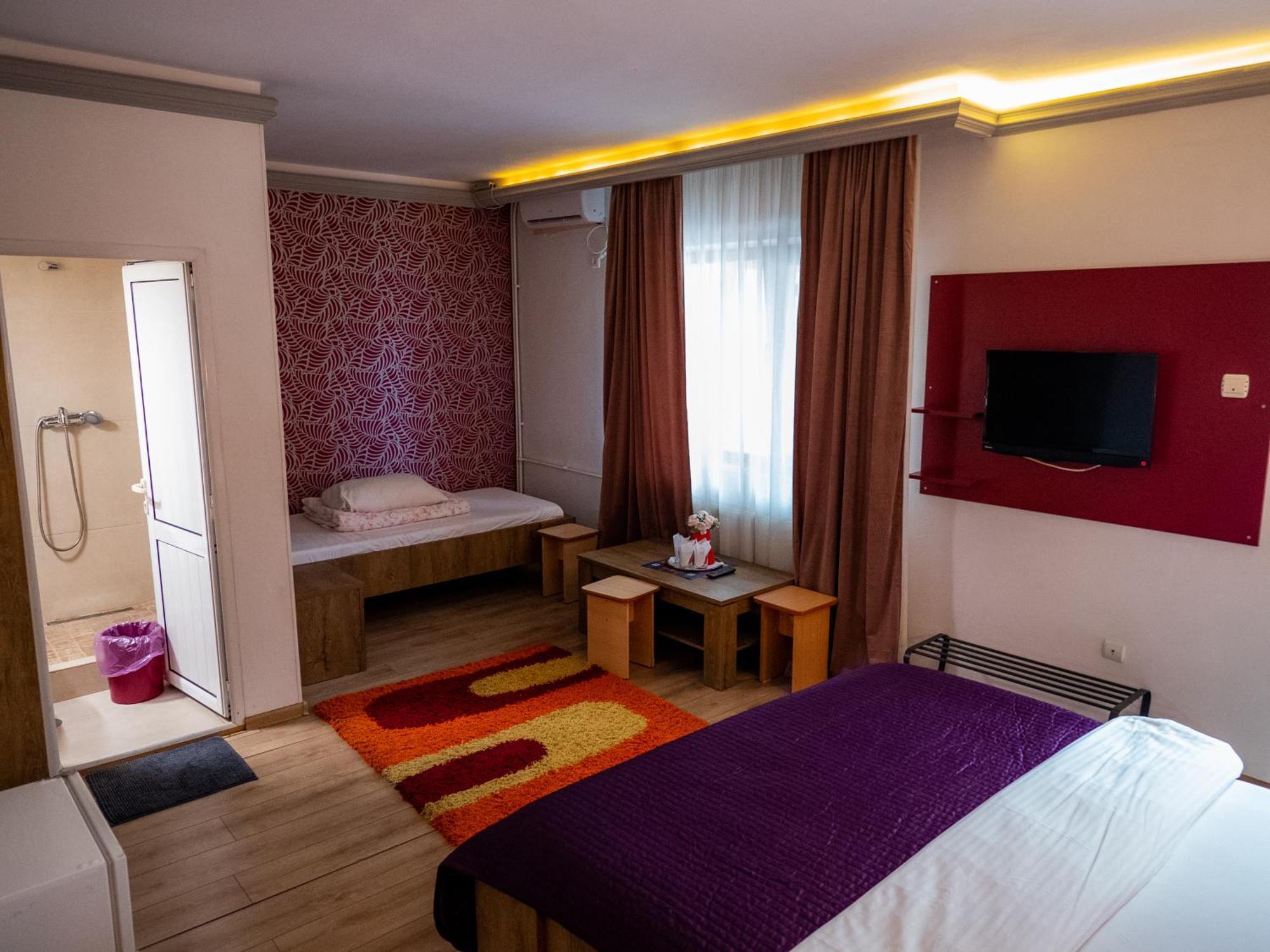 Guesthouse Magic Băile Herculane Extérieur photo